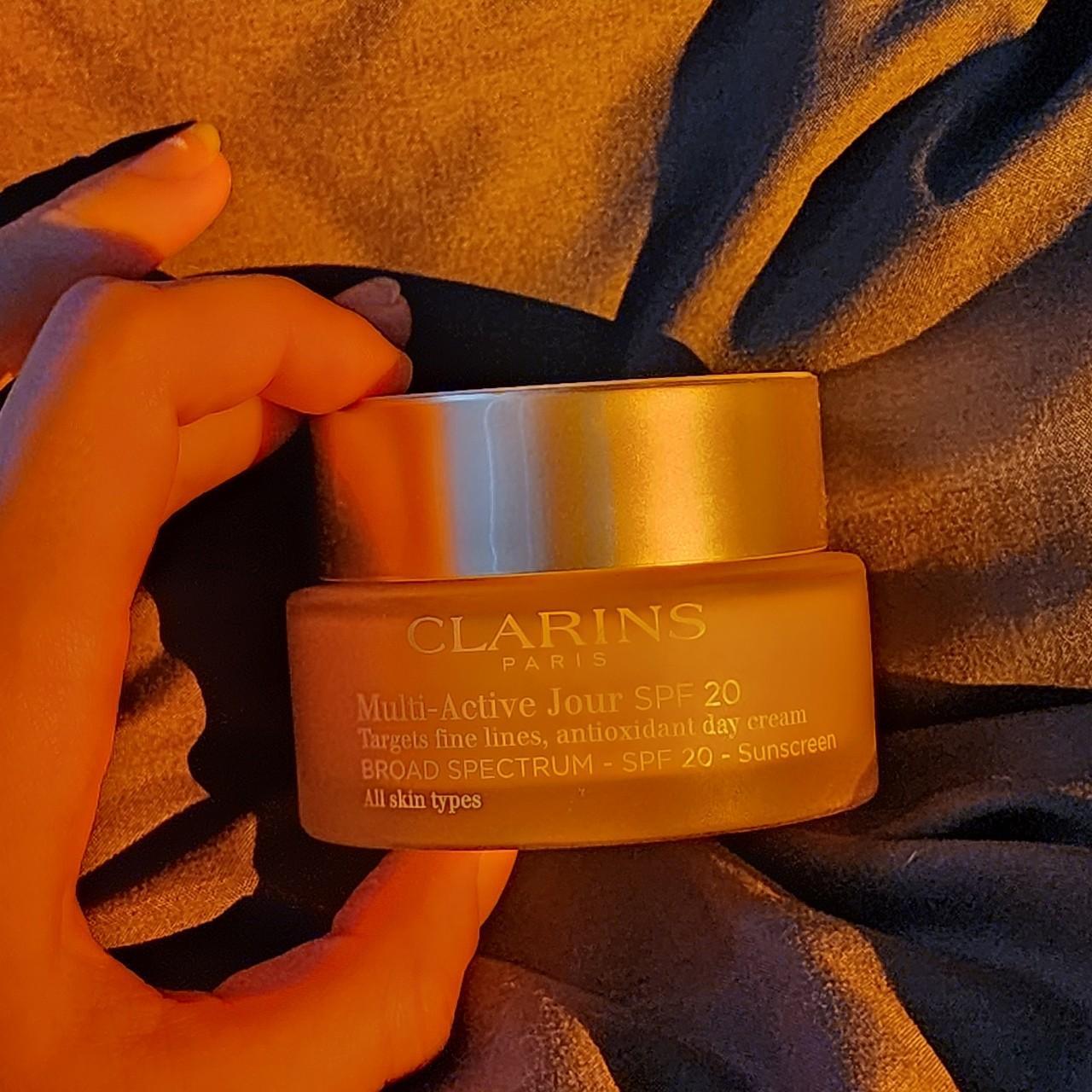 CLARINS PARIS Multi-Active Jour SPF 20 Targets fine... - Depop