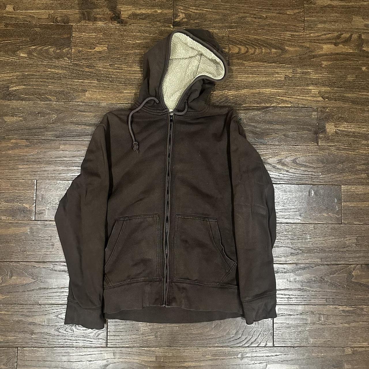 item listed by d0y1n