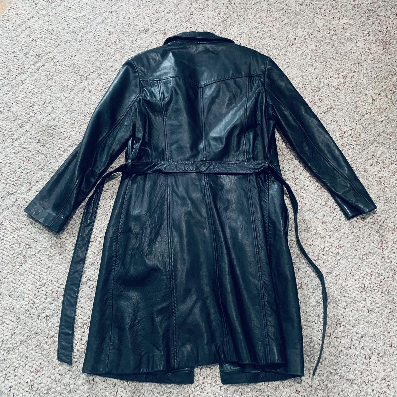 Women's Black Coat (3)
