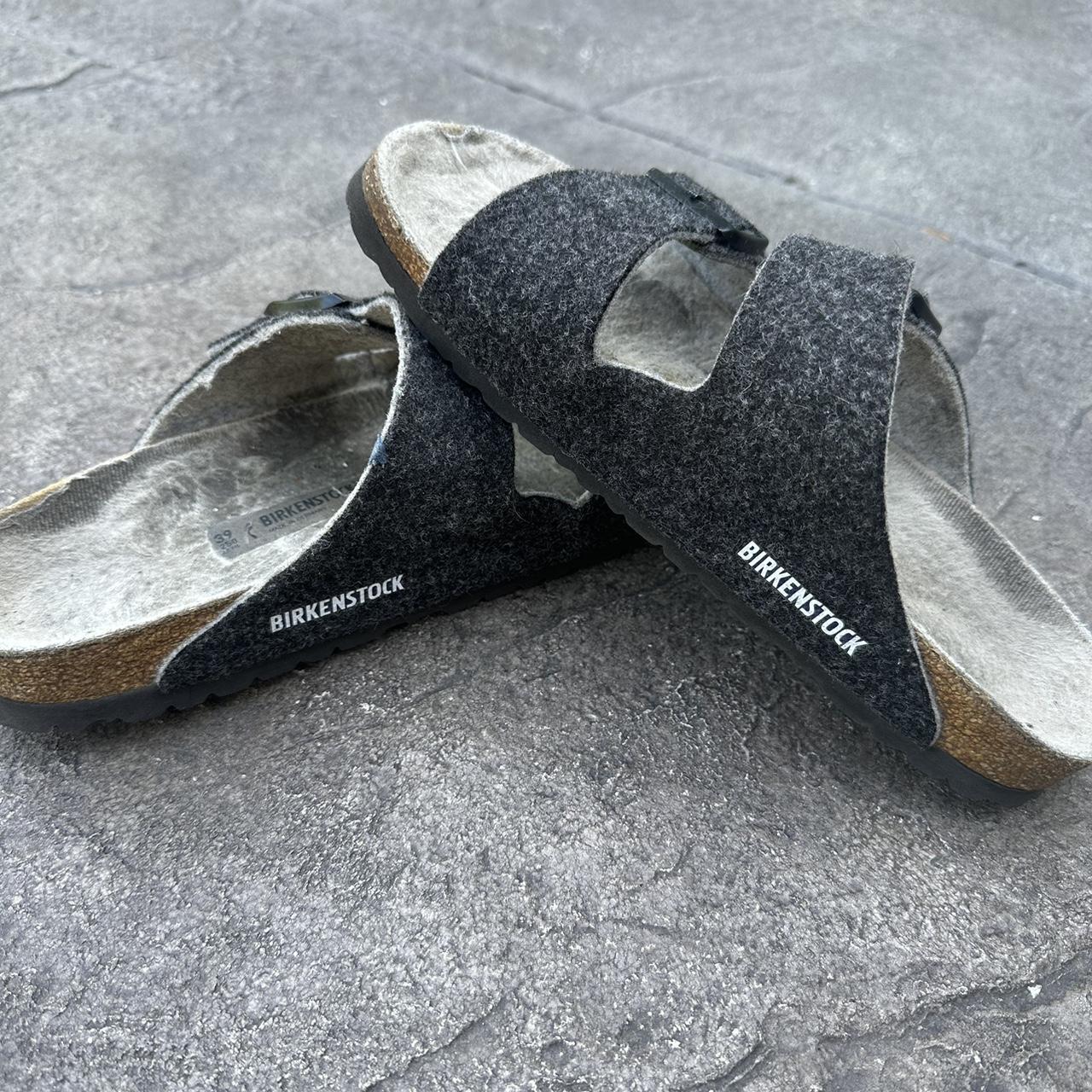 Birkenstock Men's Black and Grey Sandals