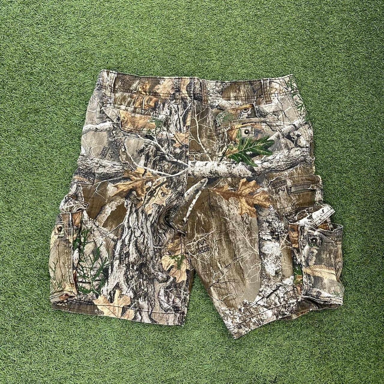 Y2K Real Tree Camo Jorts 9/10 Condition No Flaws... - Depop