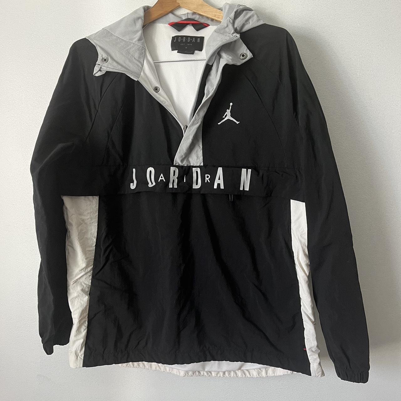 Black jordan windbreaker best sale