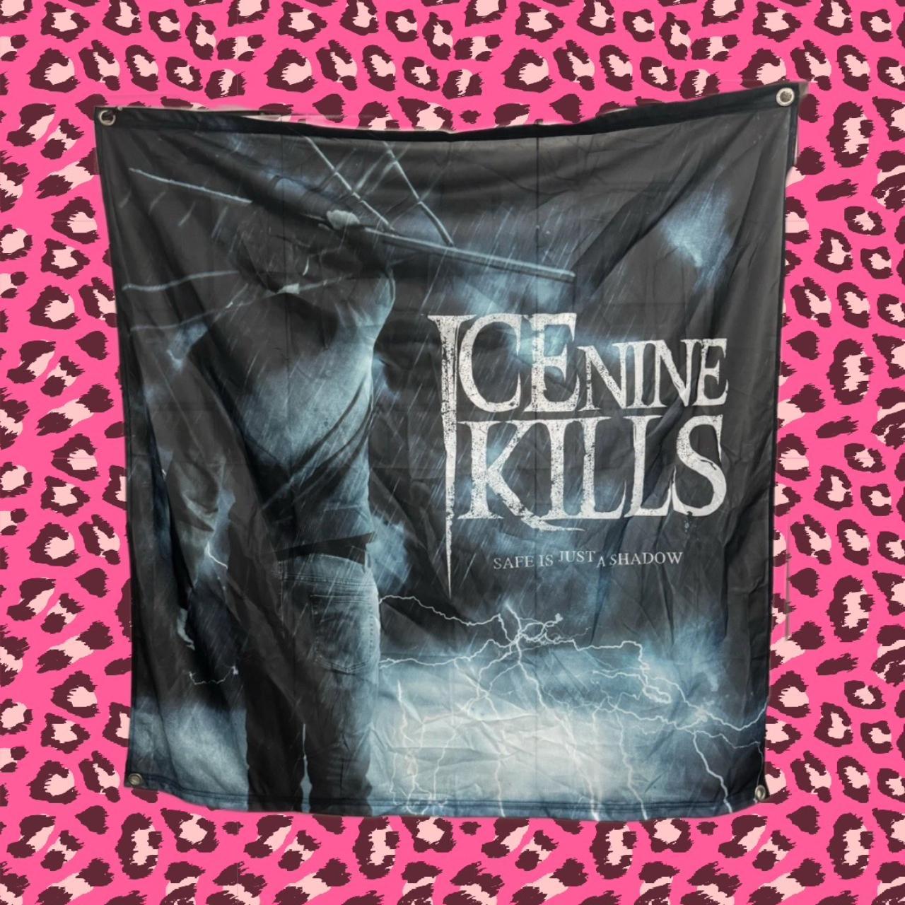 item listed by thescenecloset2