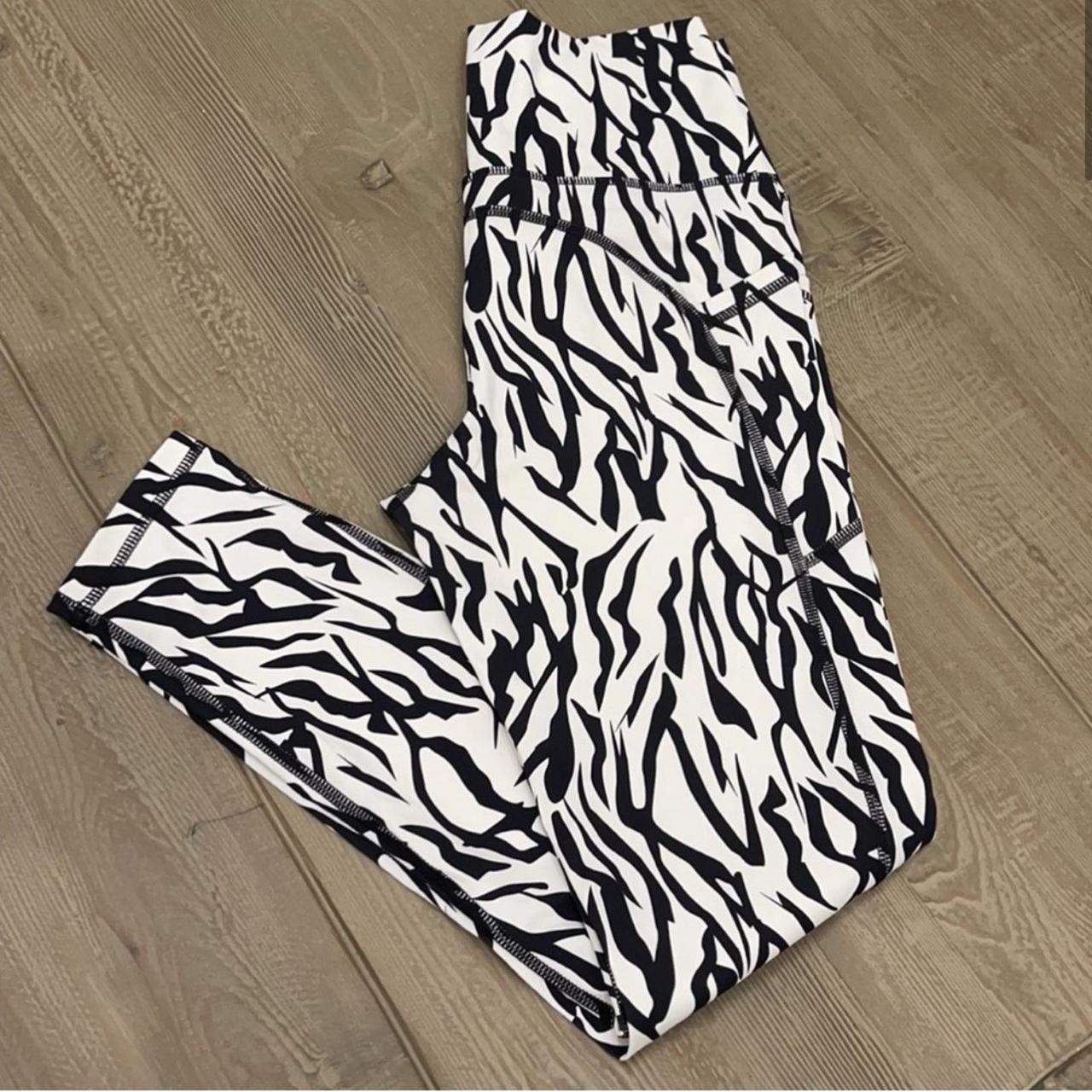 Brand ZYIA ZYIA Active Safari Brilliant HiRise 6/8... Depop