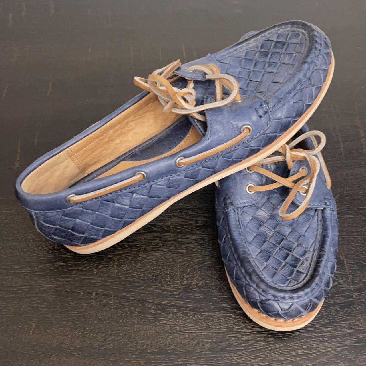 Frye boat shoes womens online