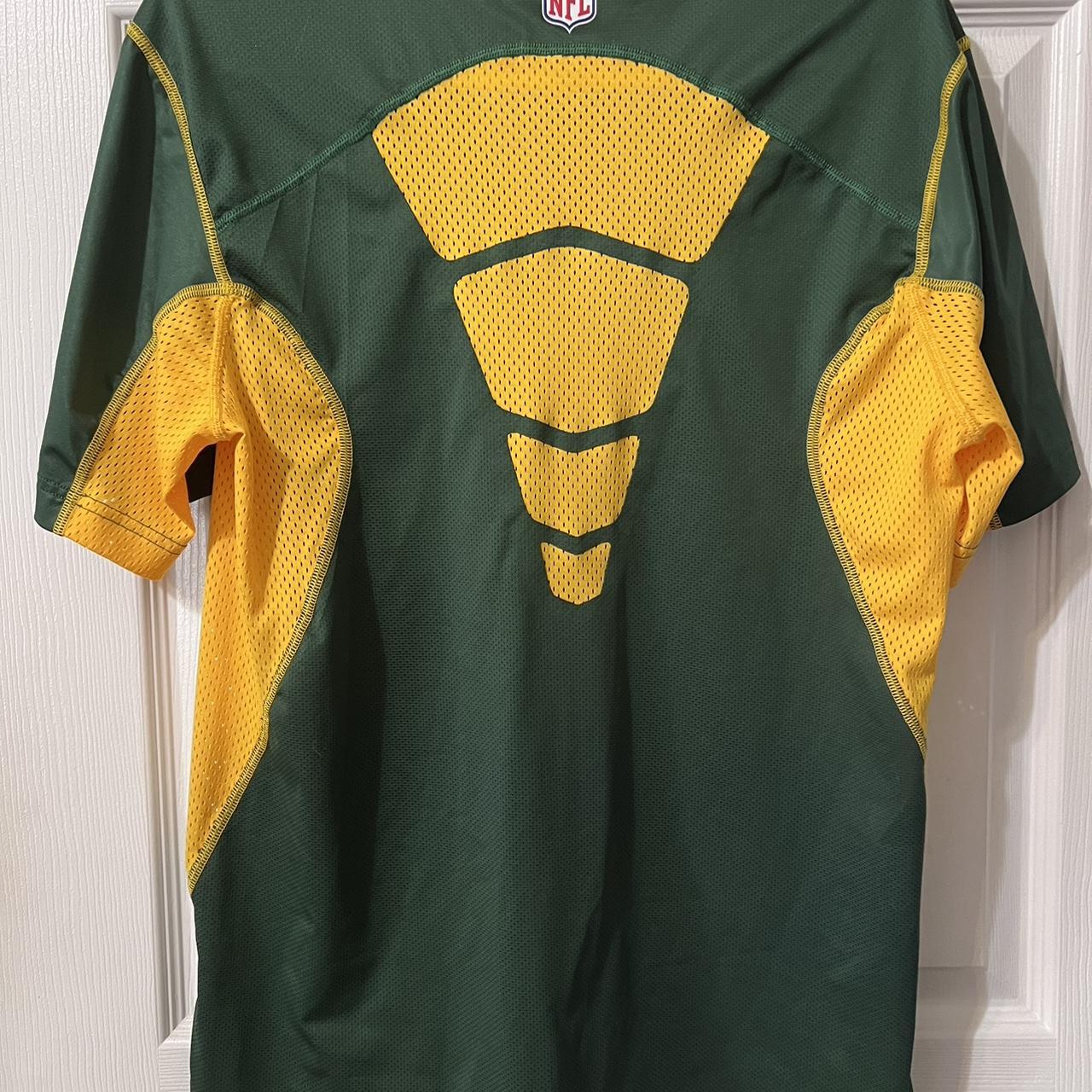 Nike Green Bay Packers Dri Fit Grey Long Sleeve - Depop