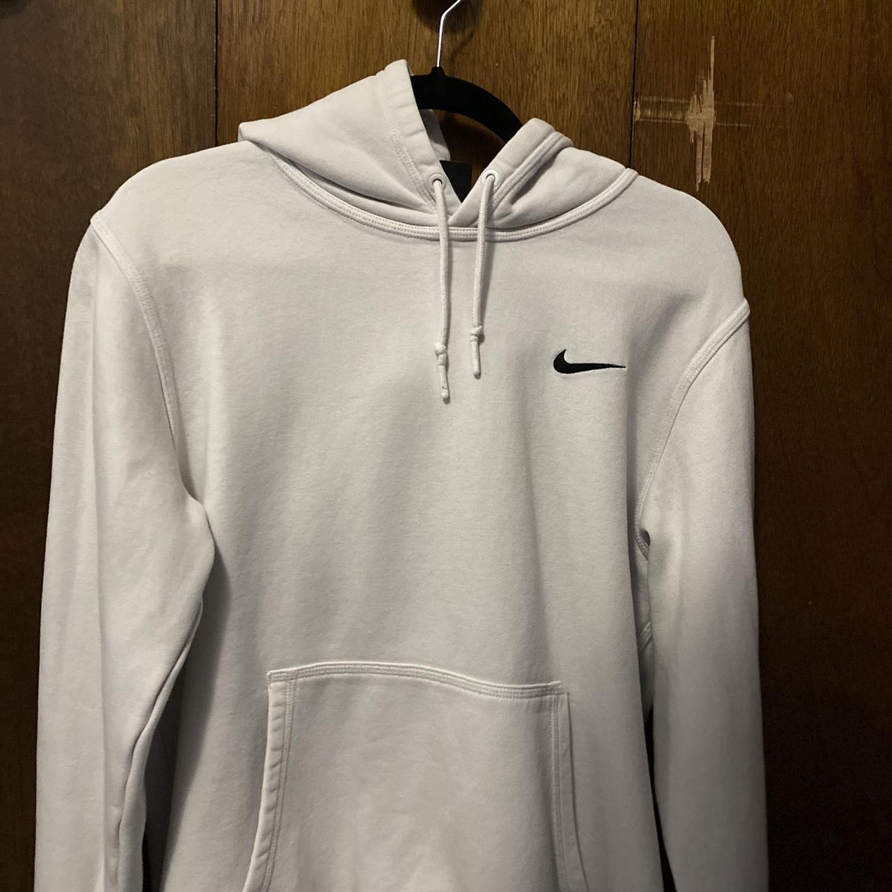 depop nike hoodie