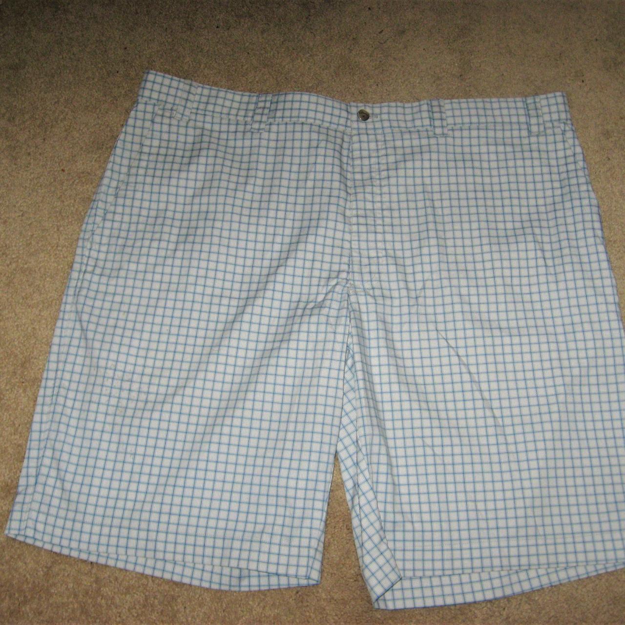 Callaway Men's Grey Shorts Depop