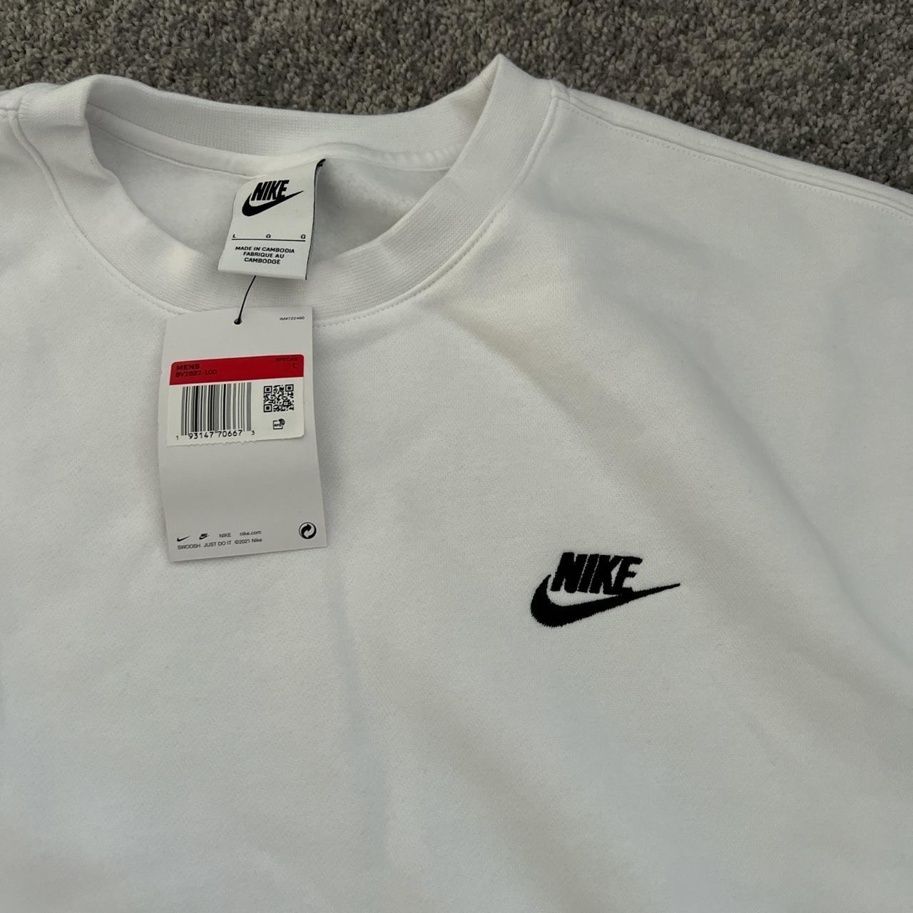 mens white nike sweater