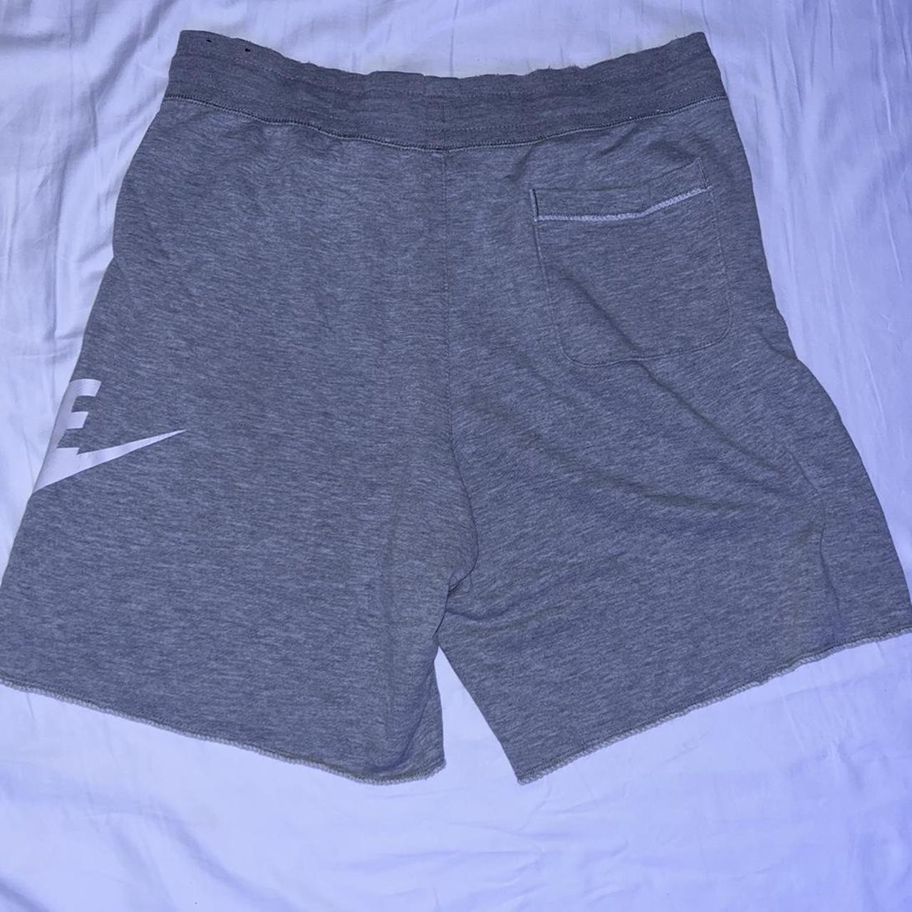 Nike Men's Grey and White Shorts | Depop