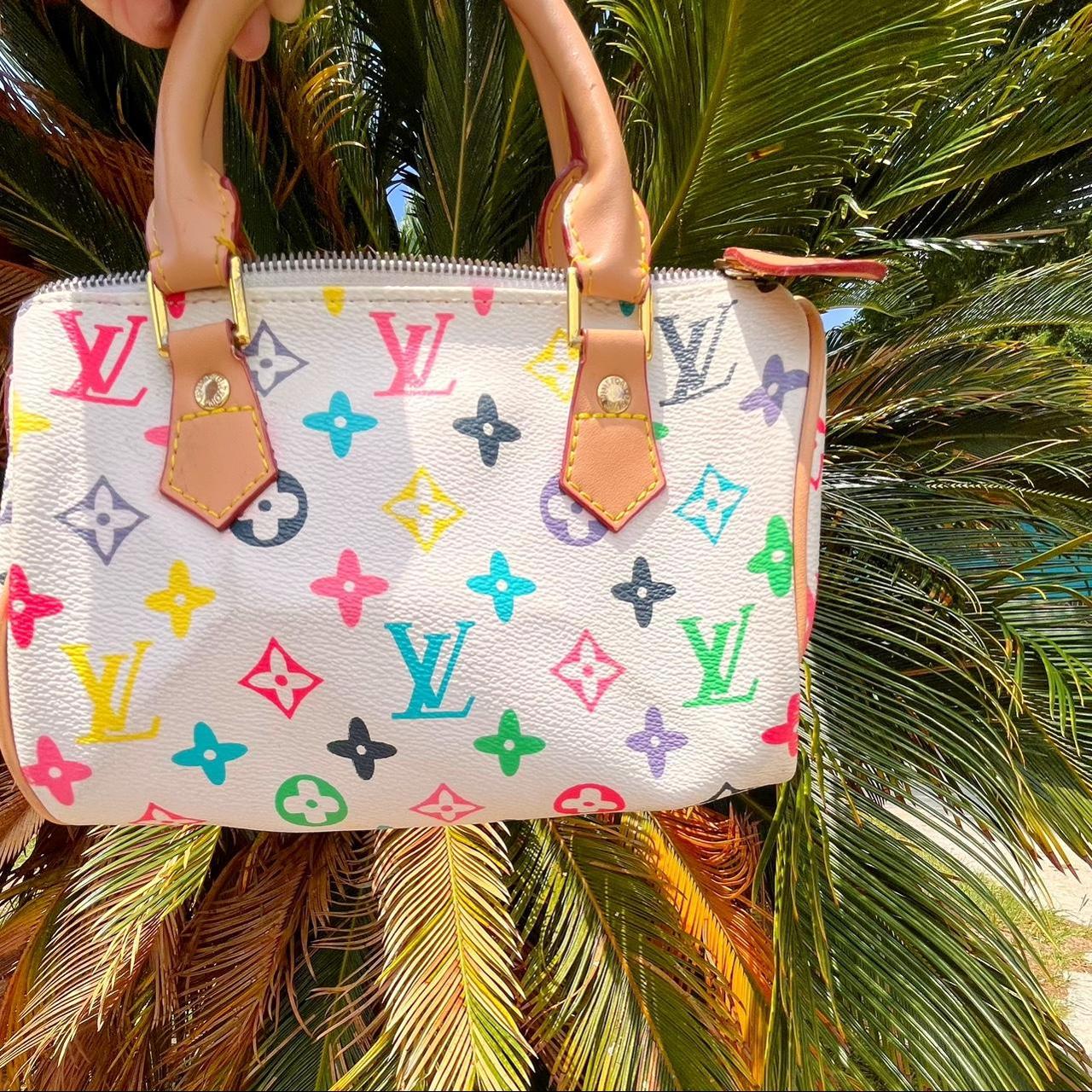 Louis Vuitton Women's White Bag Depop