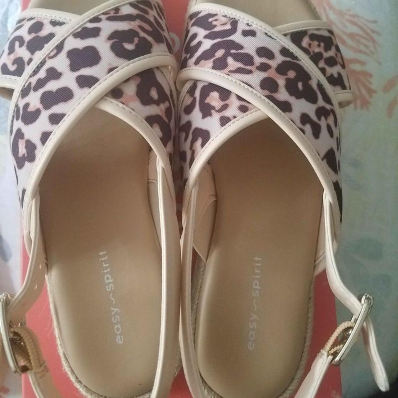 easy spirit leopard print shoes