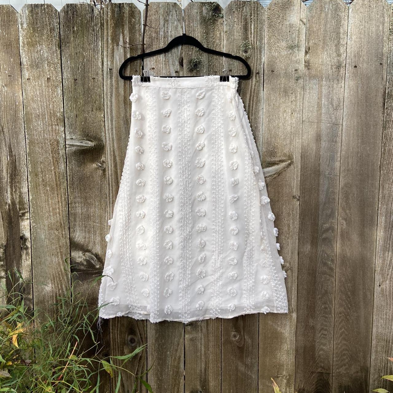 White maxi skirt on sale 3d