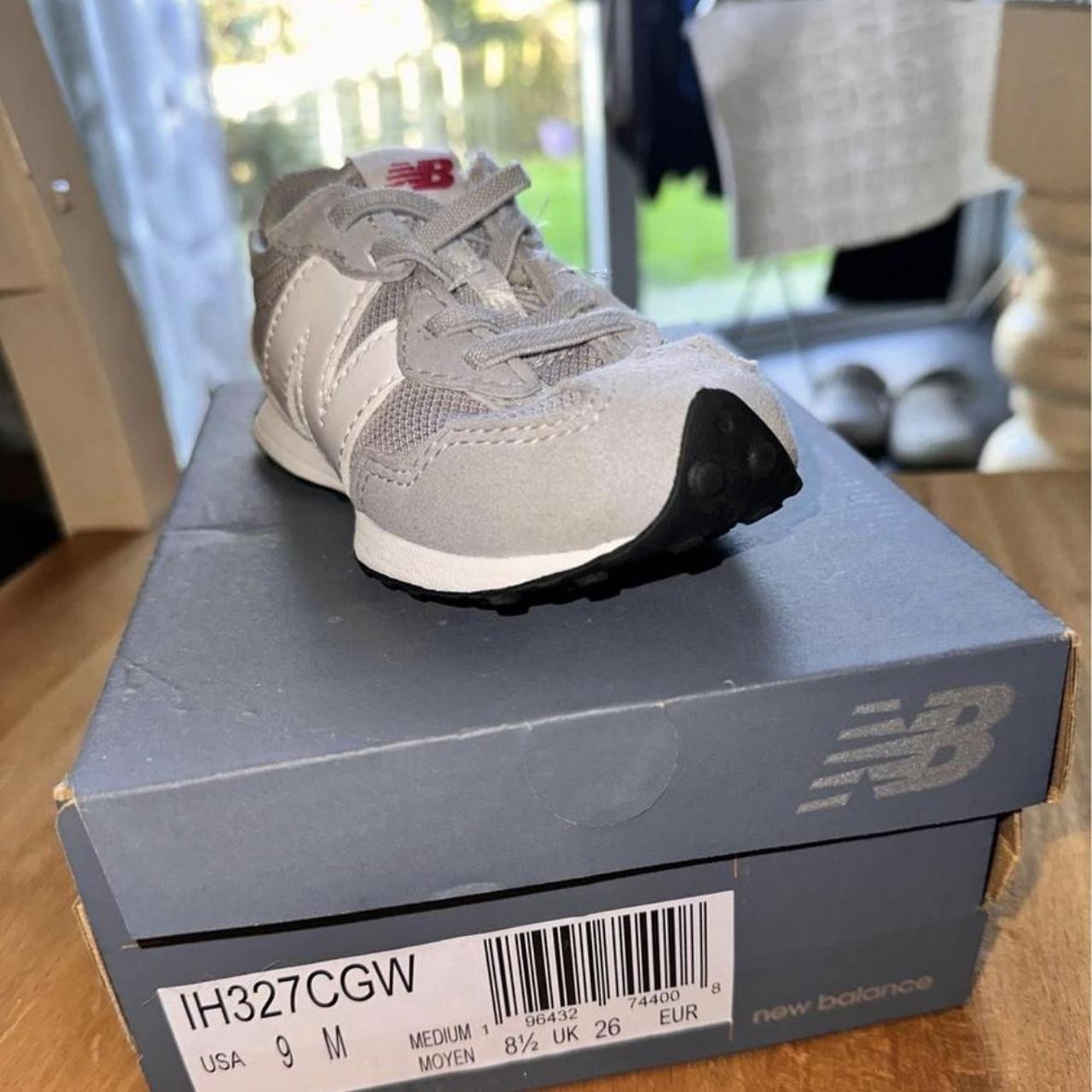 Infant sales 8.5 trainers