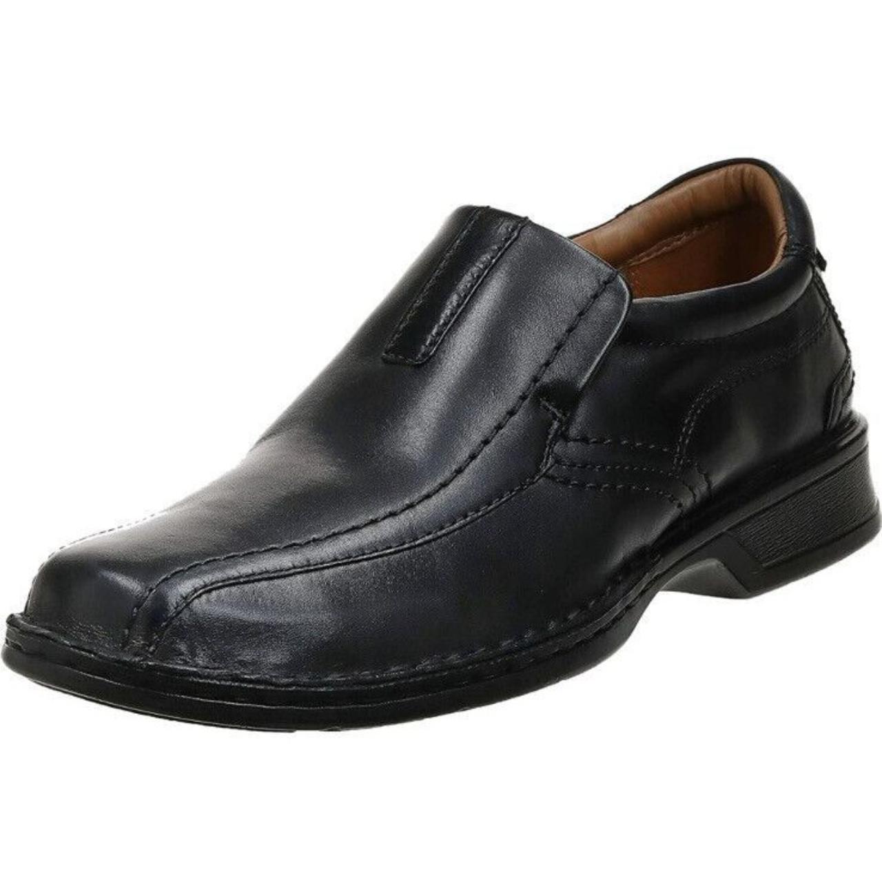 Clarks Men's Black Loafers Depop