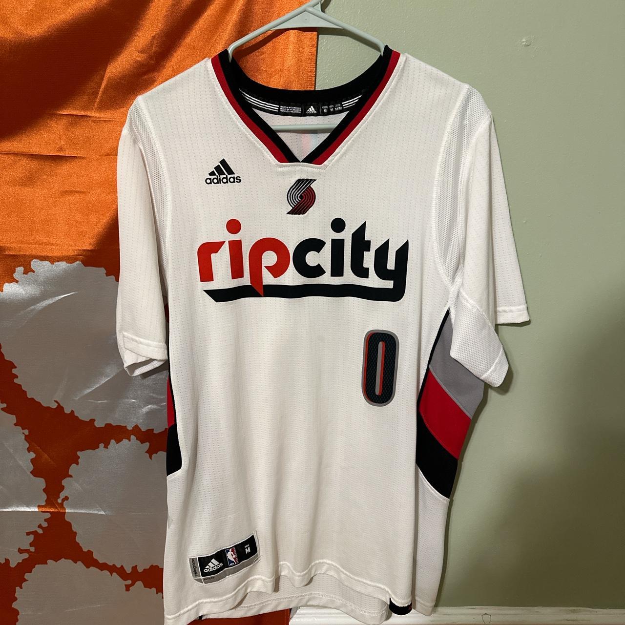 Damian lillard rip clearance city jersey sleeves