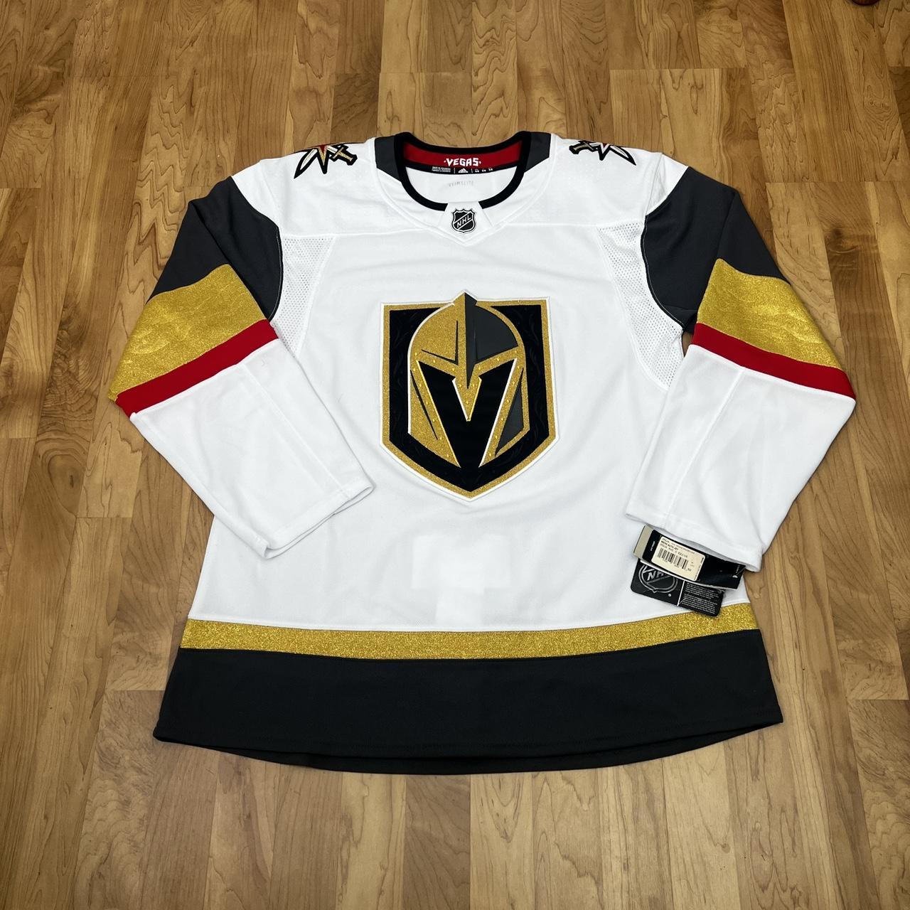 Adidas NHL deals Jersey NWT