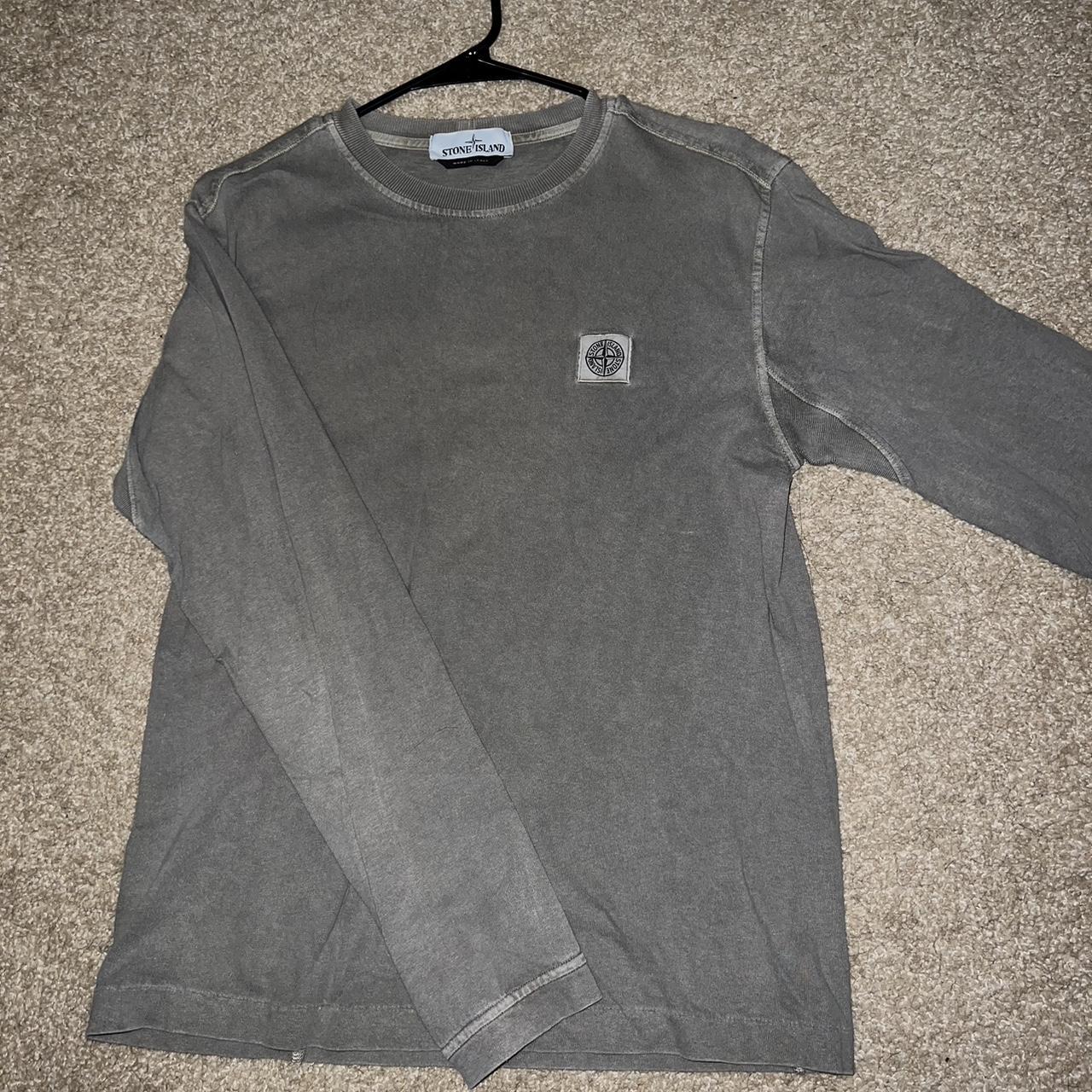 Stone Island Men's Grey and Green T-shirt | Depop