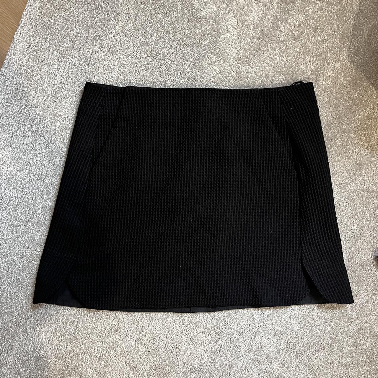 🌚 Black mini skirt 🌚 zip up back 🌚 TopShop size 10... - Depop