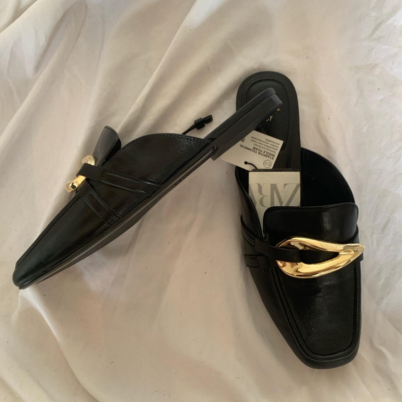Zara Women's Black and Gold Loafers (3)