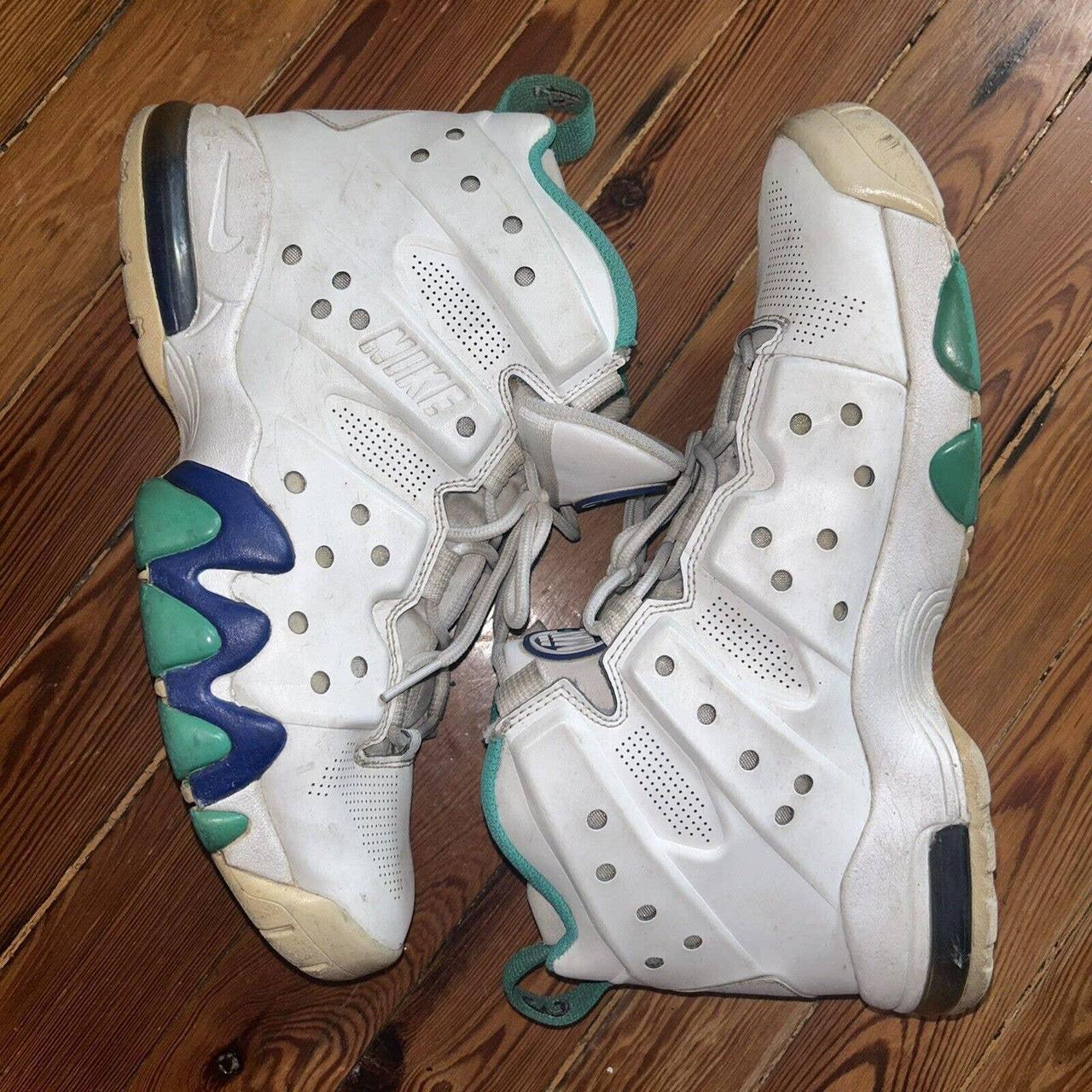 item listed by vvvintageee