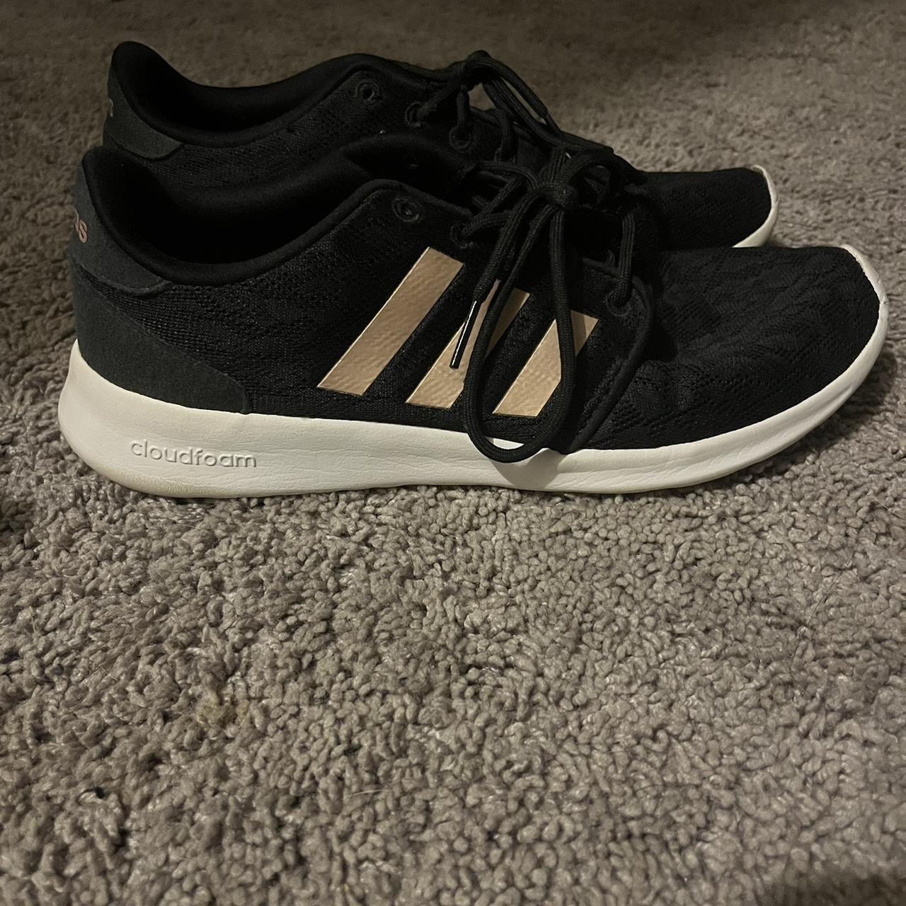 adidas’s womens shoes size 9 -memory foam - only... - Depop