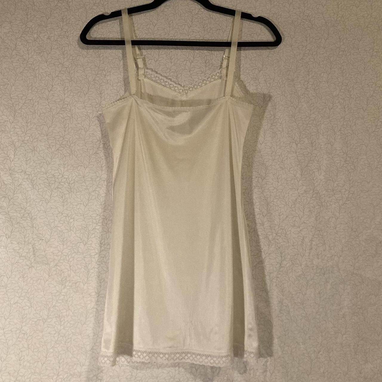 JCPenney Women's White Vest | Depop