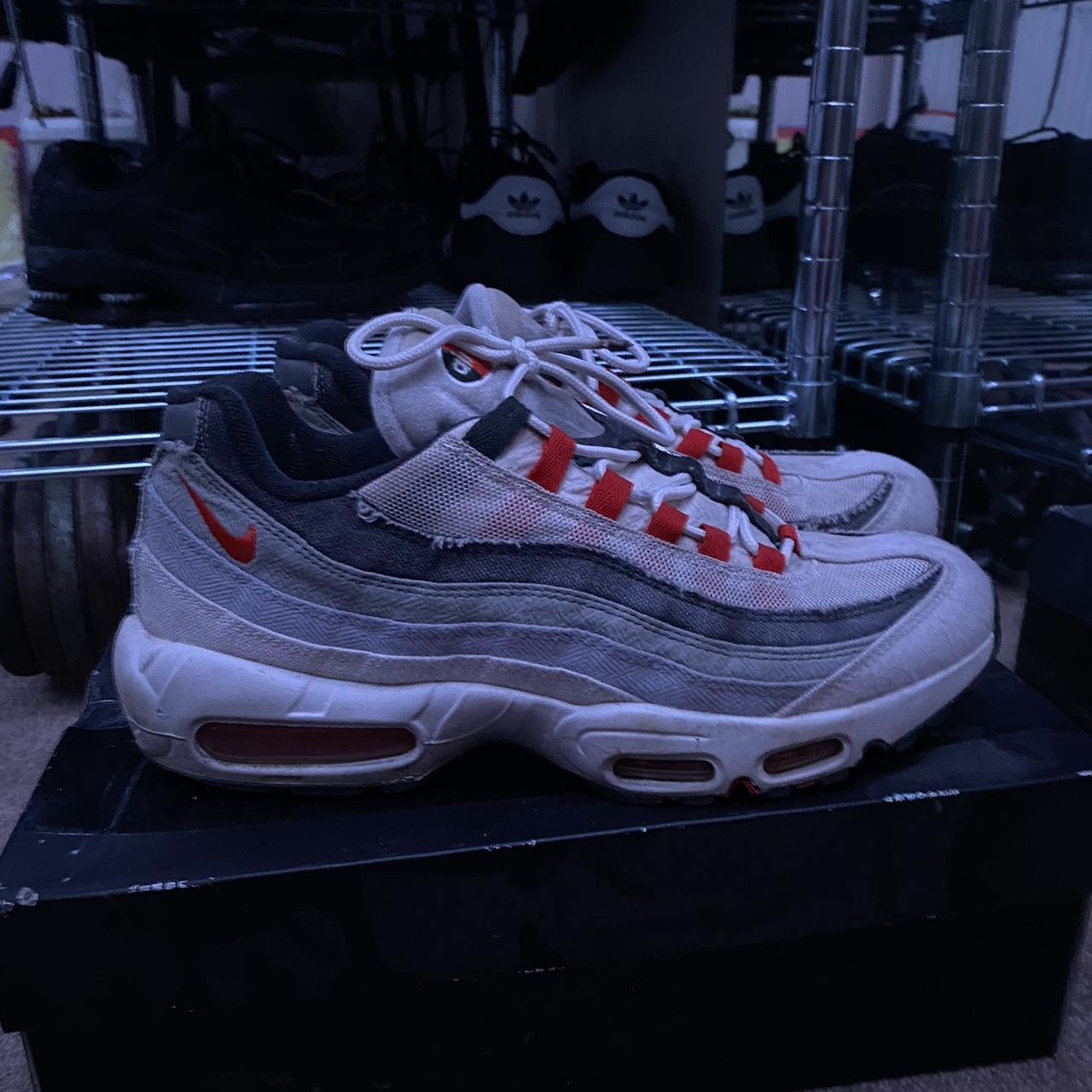 Nike airmax 95 QS (Japan) no popped air bubbles and... Depop