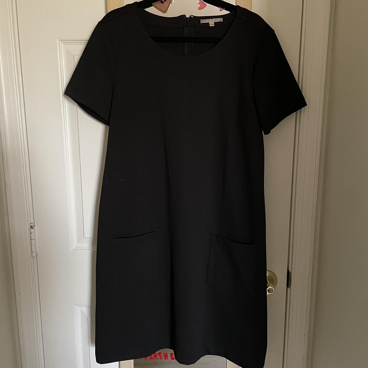 GAP XL black dress with pockets and center back... - Depop