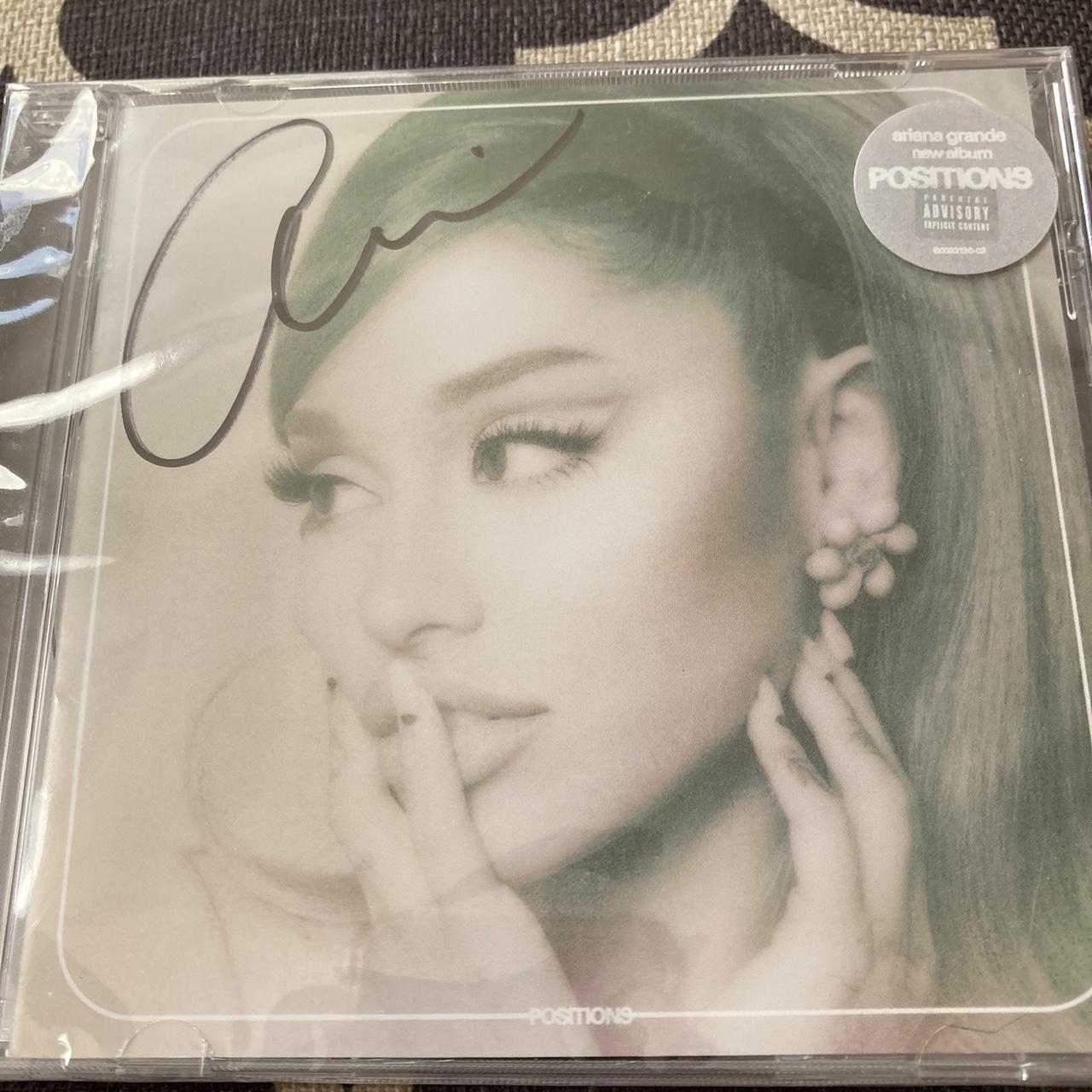 Ariana grande-signed-cd - Depop