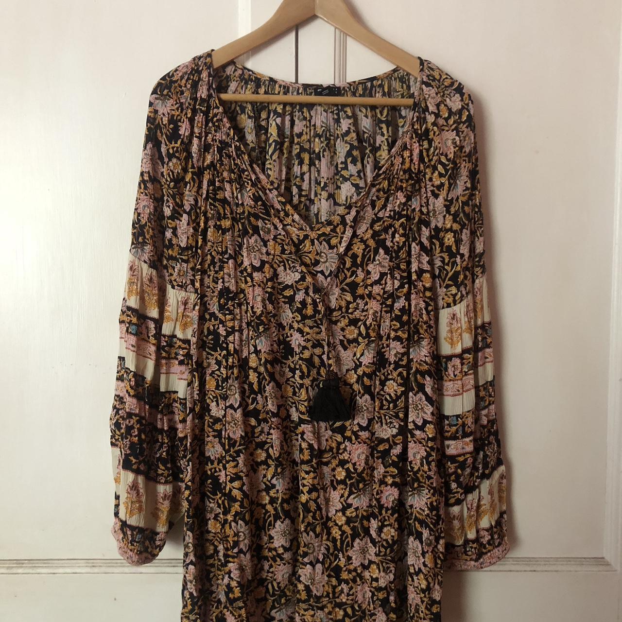 Gorgeous Billabong dress - as brand new - Depop