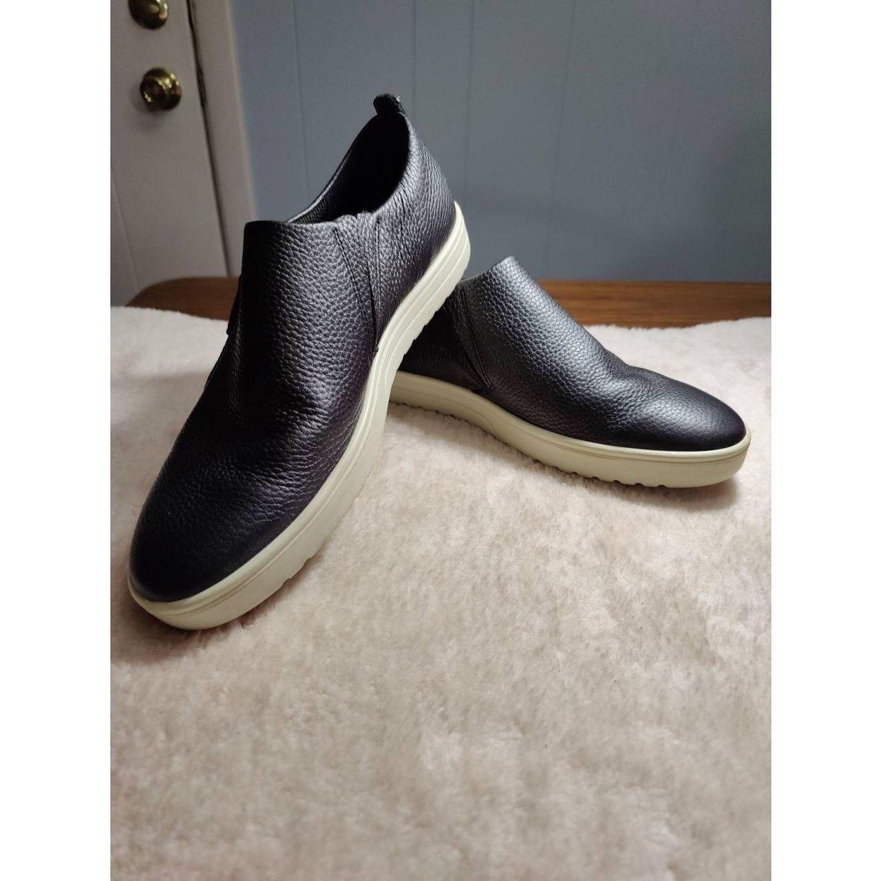 ecco slip on trainers