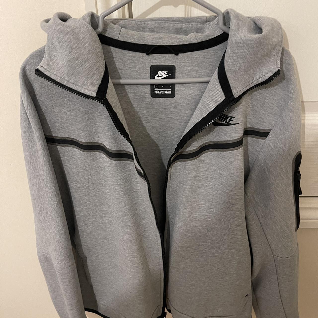 mens nike tech fleece hoodie grey