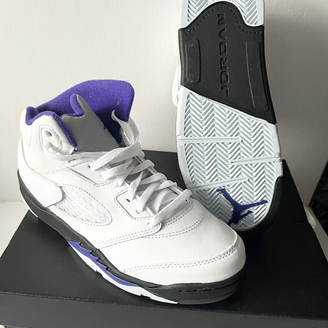 BRAND NEW Jordan 5 kids size 2.5 Comes with box - Depop