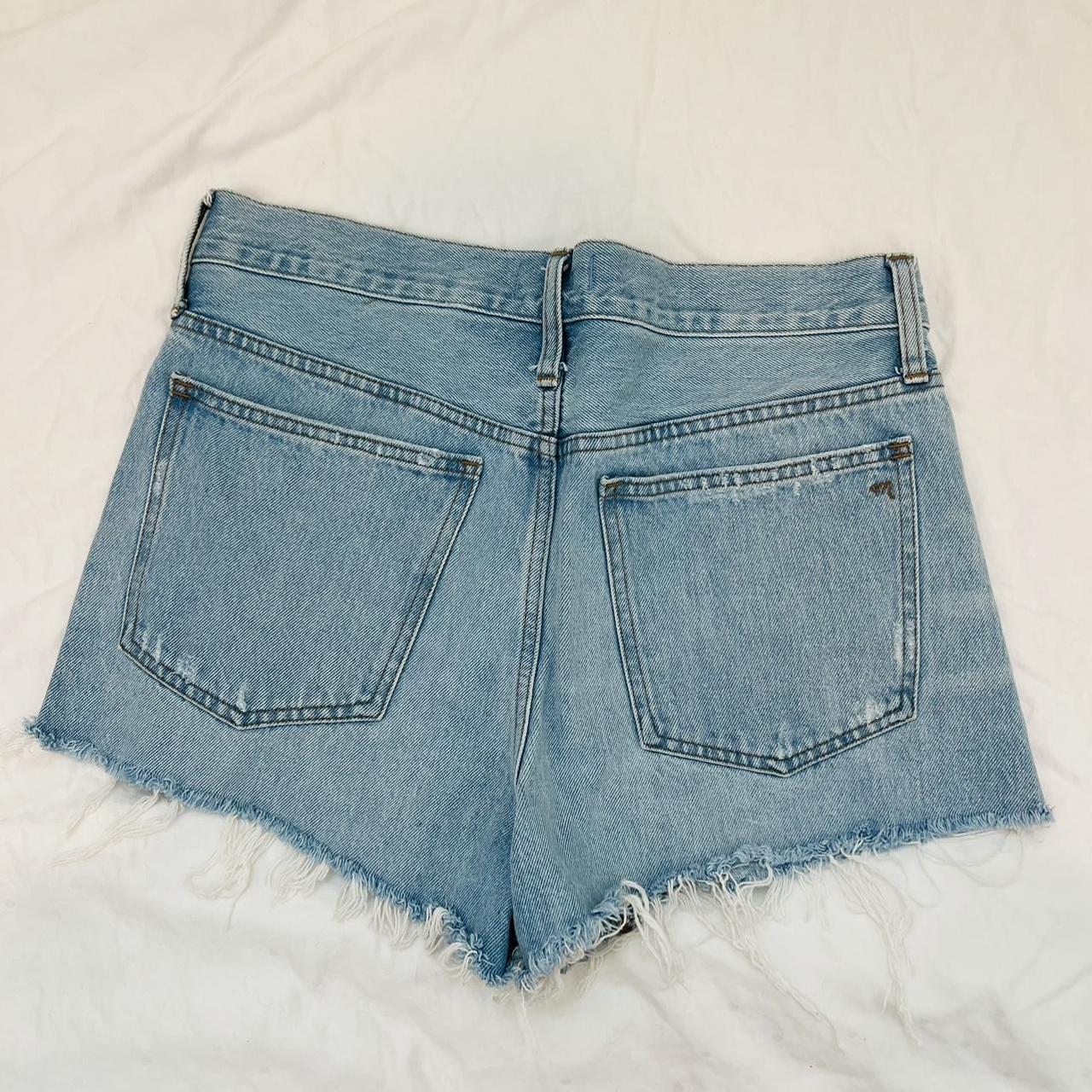 Madewell distressed shorts - Depop