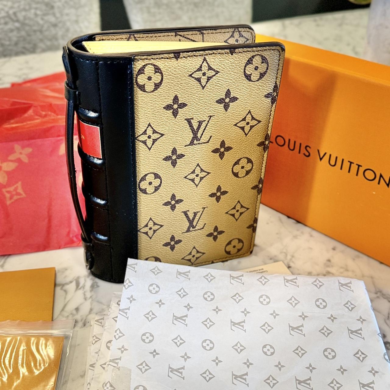 Louis Vuitton paper wrap Checkered design - Depop
