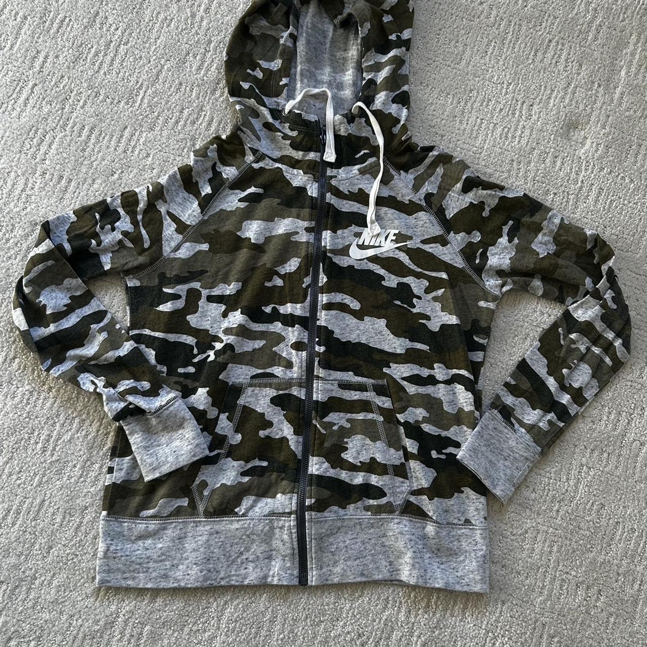 camo nike hoodie womens