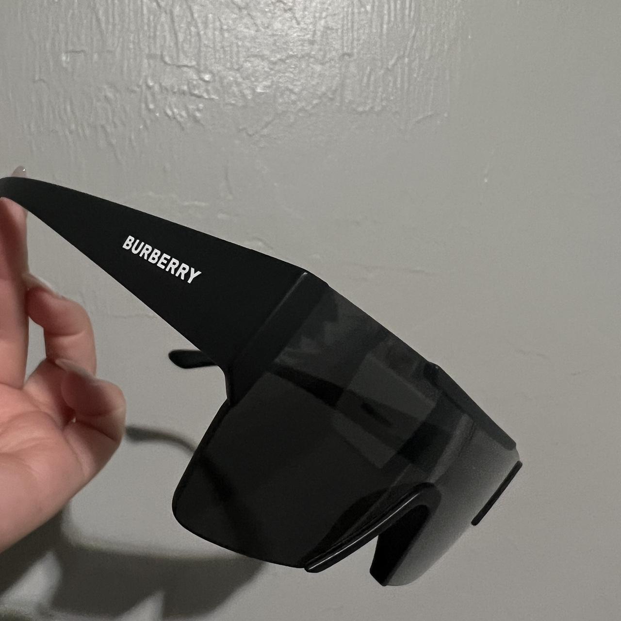 burberry black sunglasses