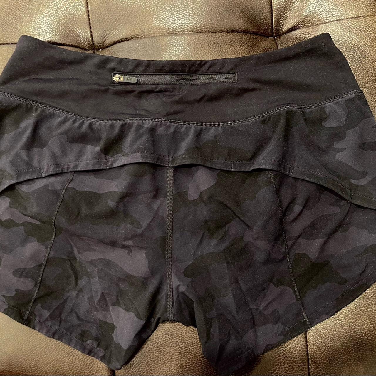 lululemon black camo speed up shorts size 6 great... - Depop