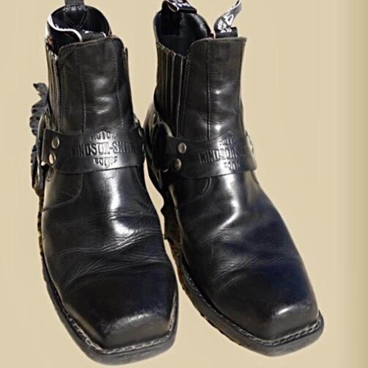 Windsor Smith Men's Black Boots Depop