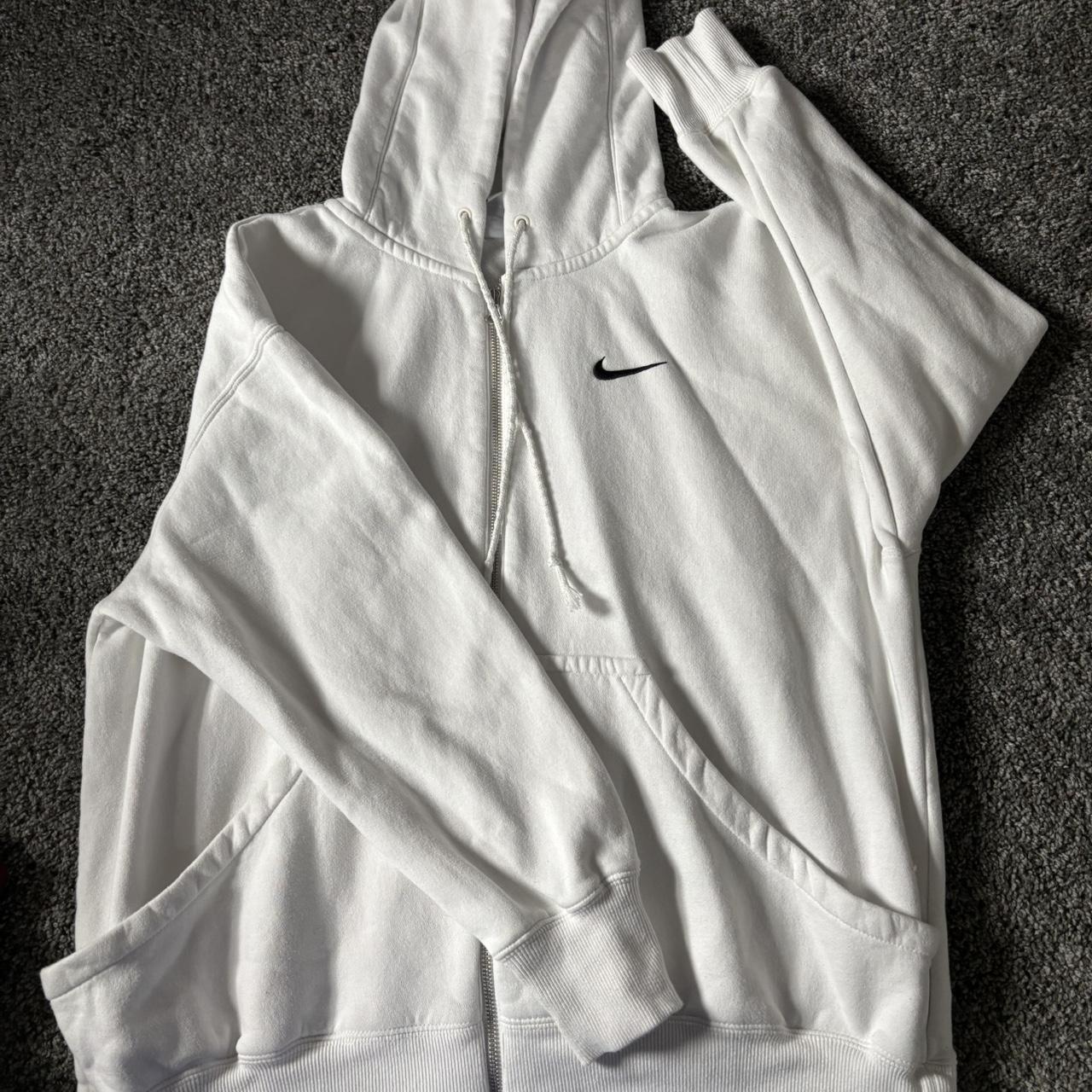 item listed by rachmariebb