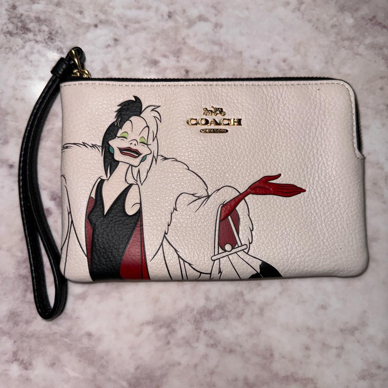 Coach Disney Cruella wristlet store