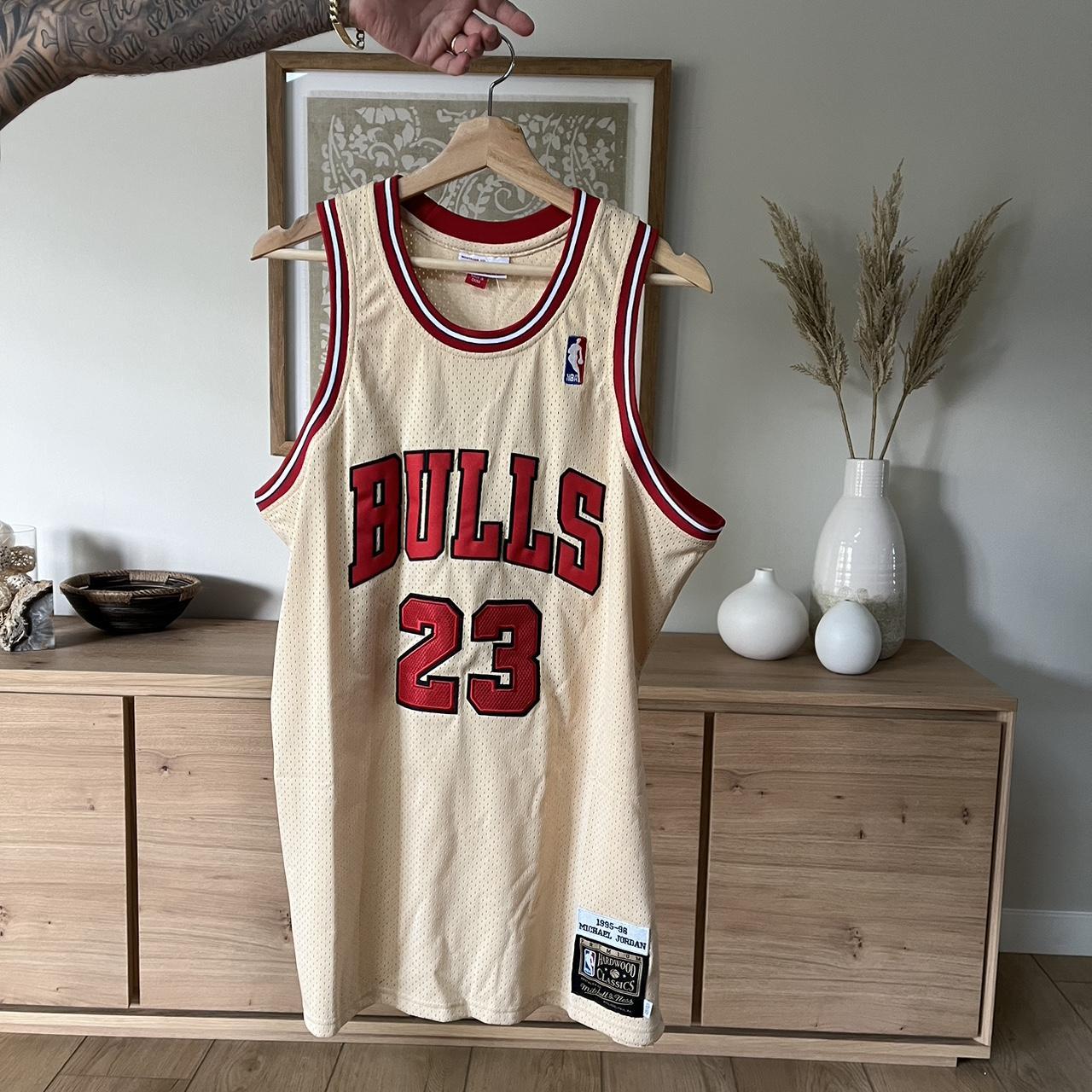 Mitchell And Ness Men Chicago Bulls Michael Jordan Gold Jersey - 23 gold red