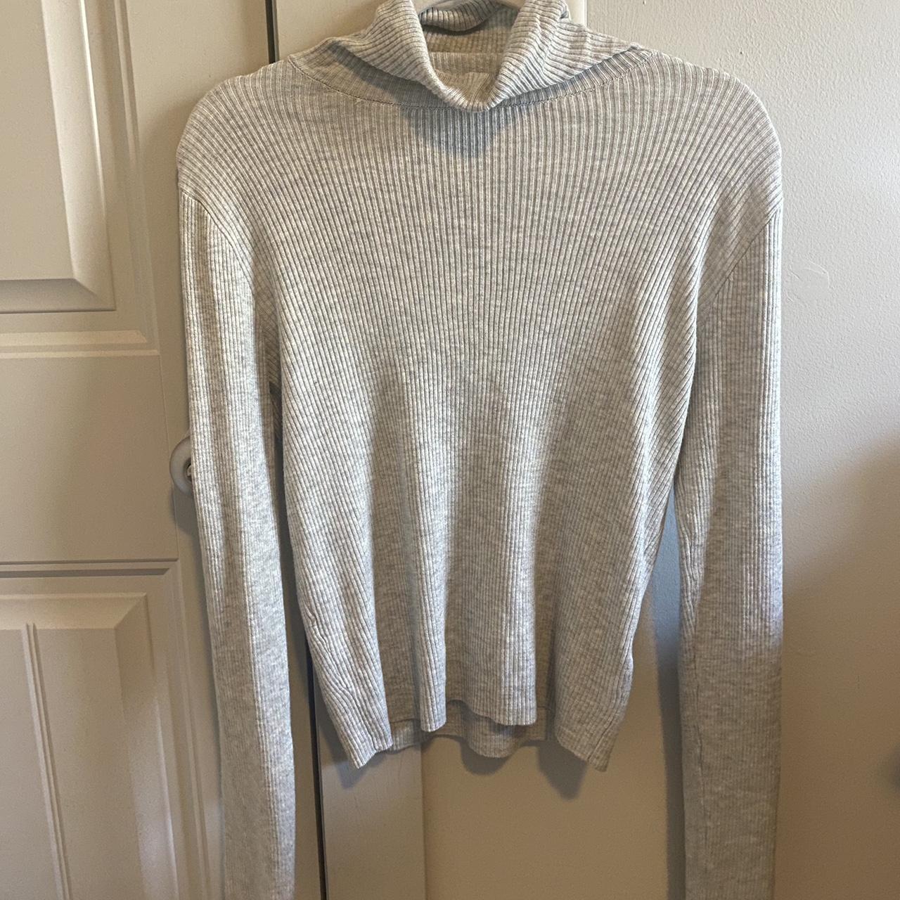 Brandy Melville Women's Grey Top | Depop