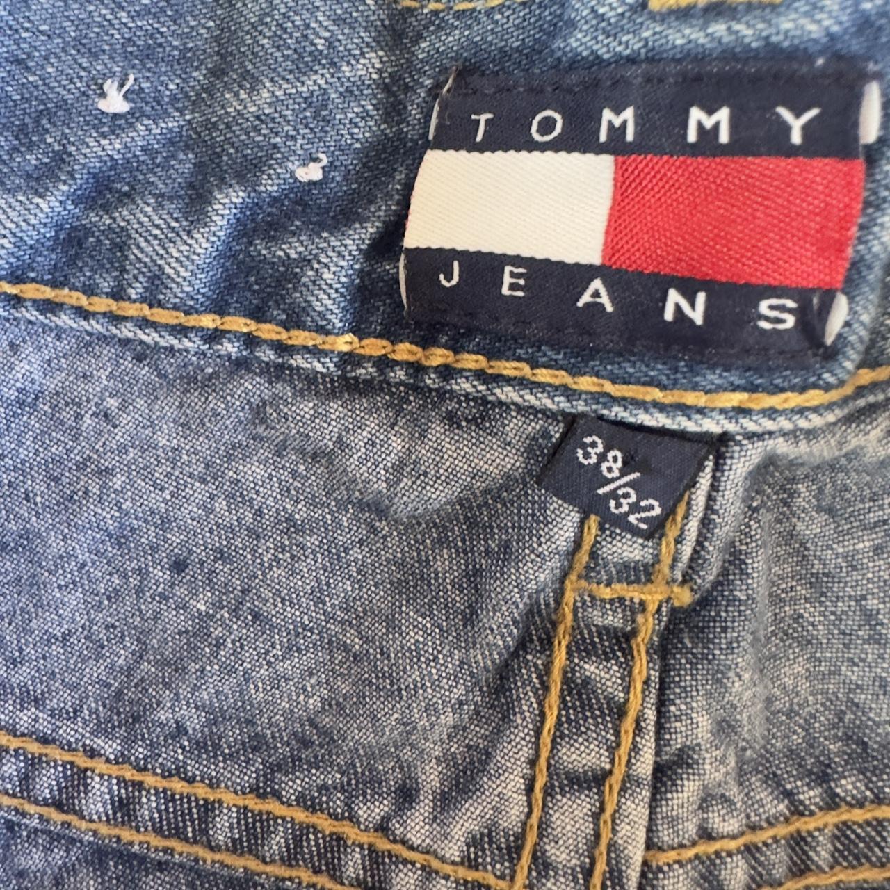 Vintage 90s Tommy Hilfiger Box Flag Patch Get this... - Depop