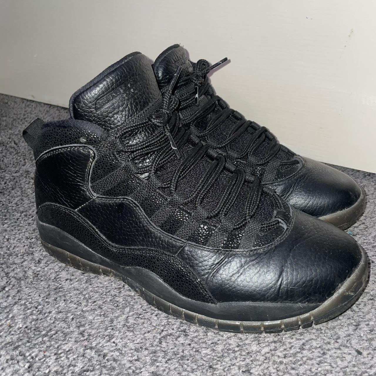 A rare Jordan retro 10s OVO black edition. Very good