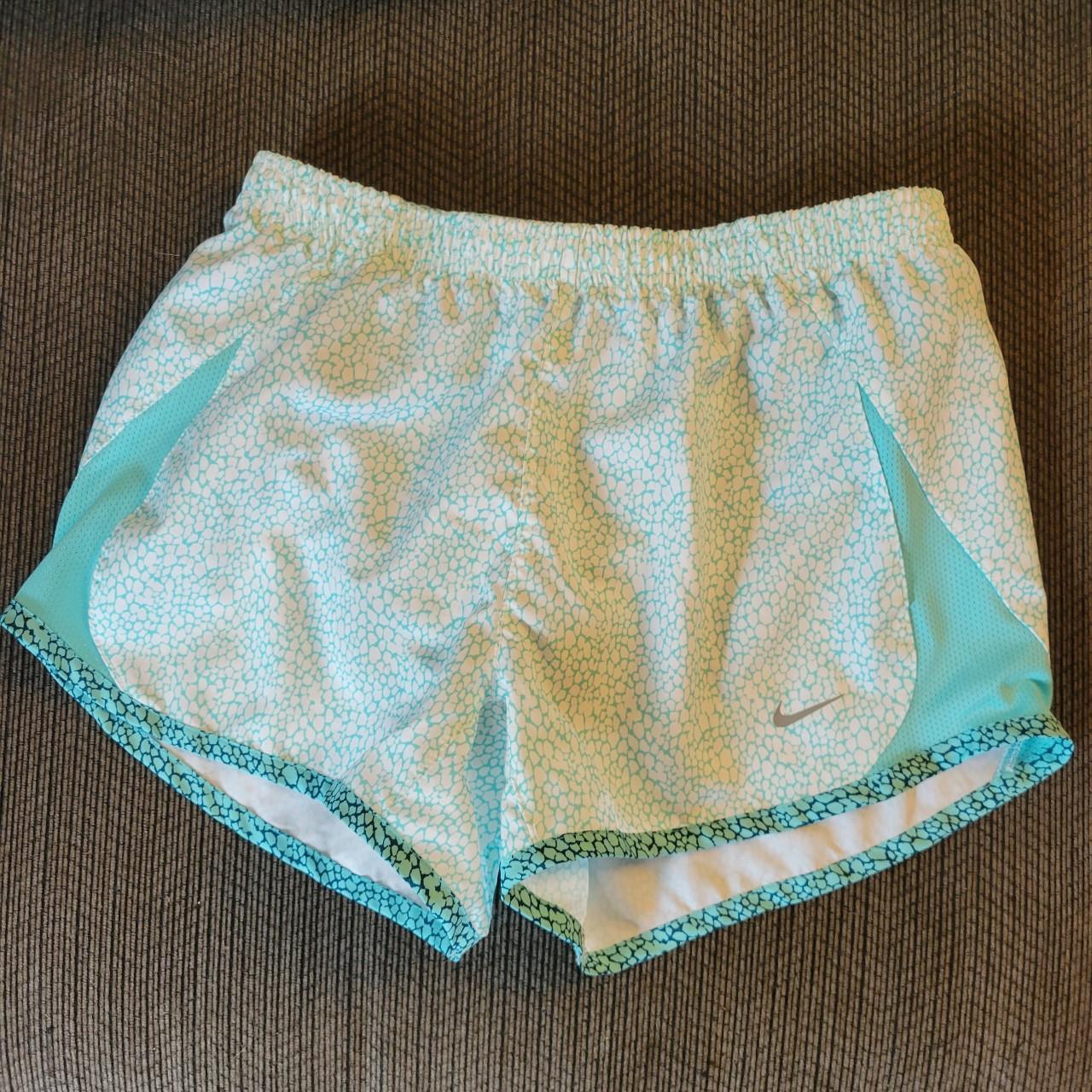 Nike Women's Green Athletic Running Shorts Size XS - Depop