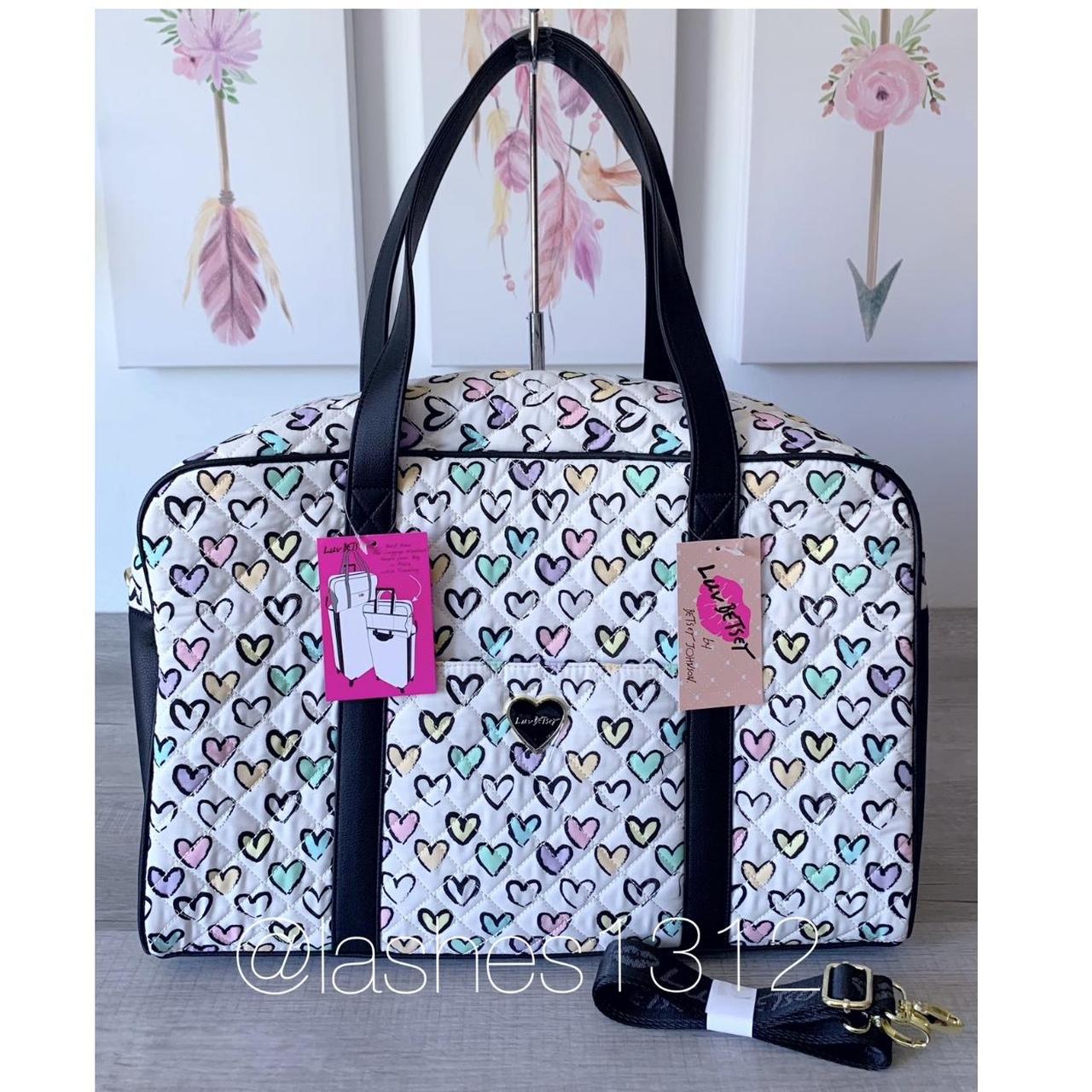 Luv Betsey LBKRUSH Weekender Bag White quilted