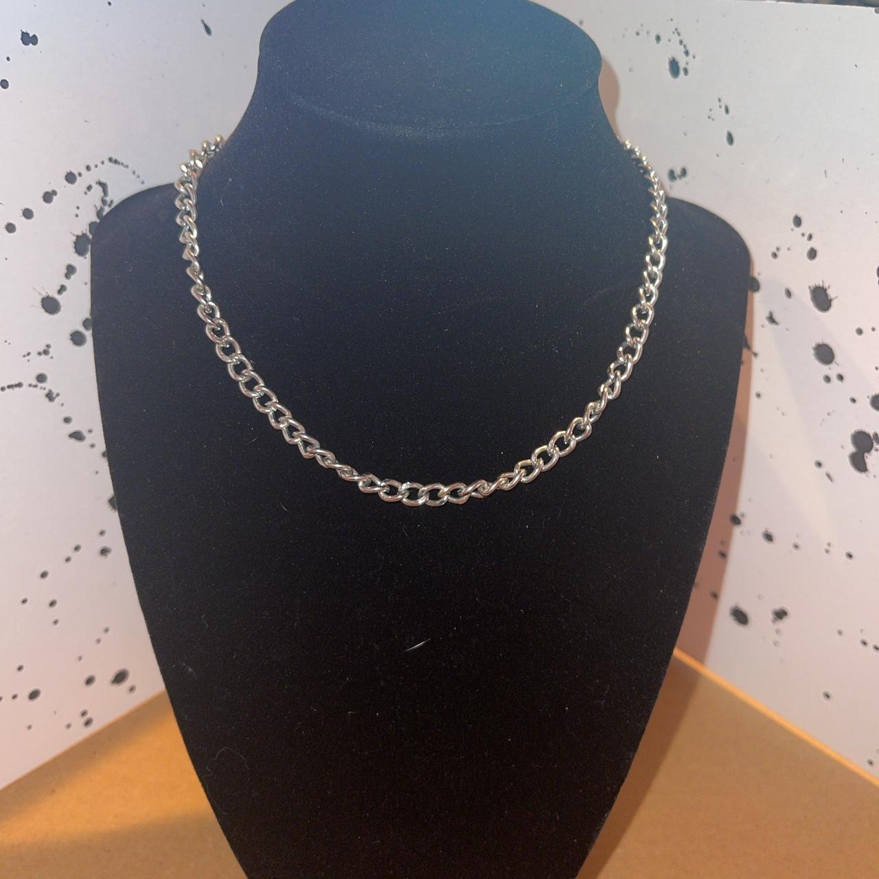 Fake sale silver necklace