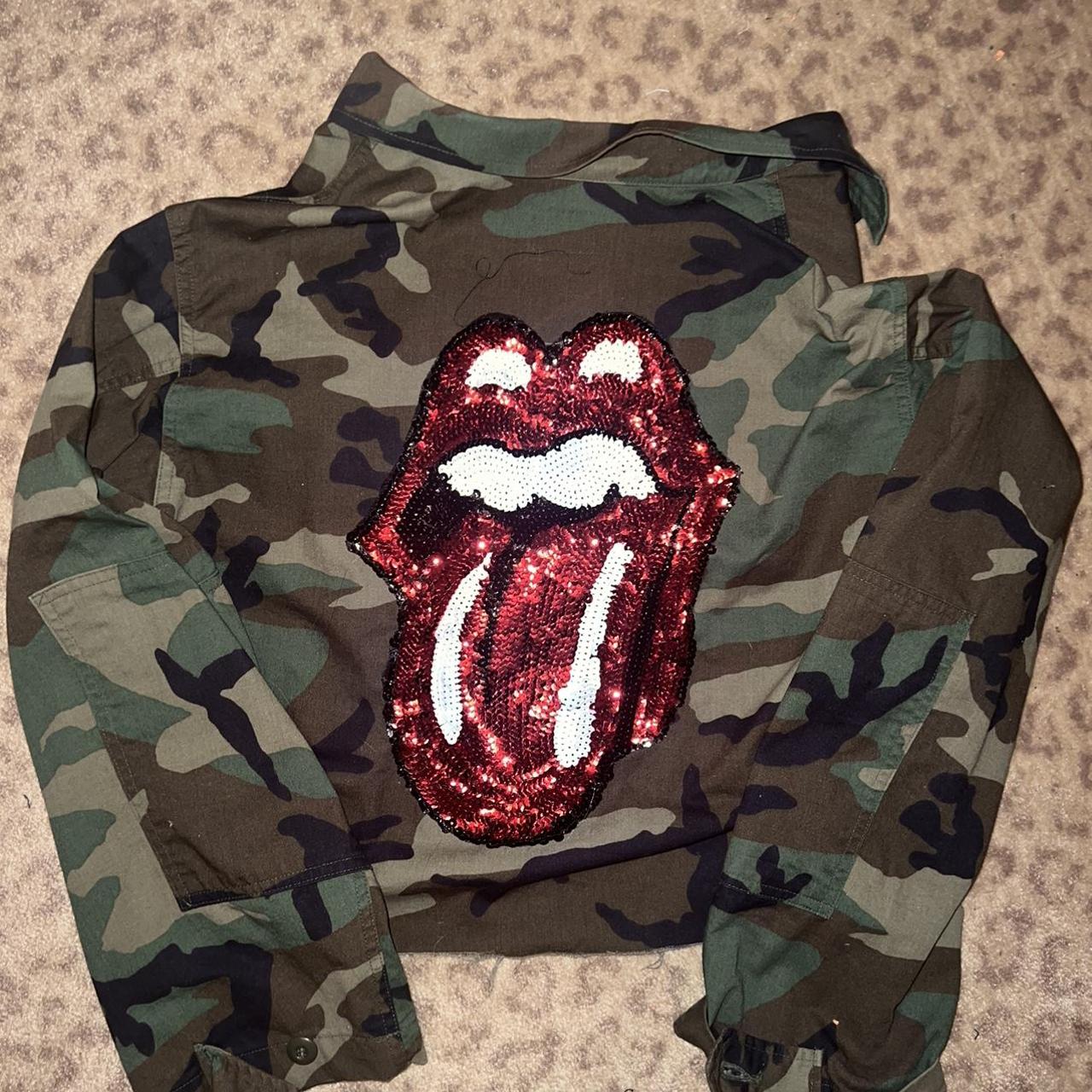 HANDMADE ROLLING STONE CAMO CROPPED